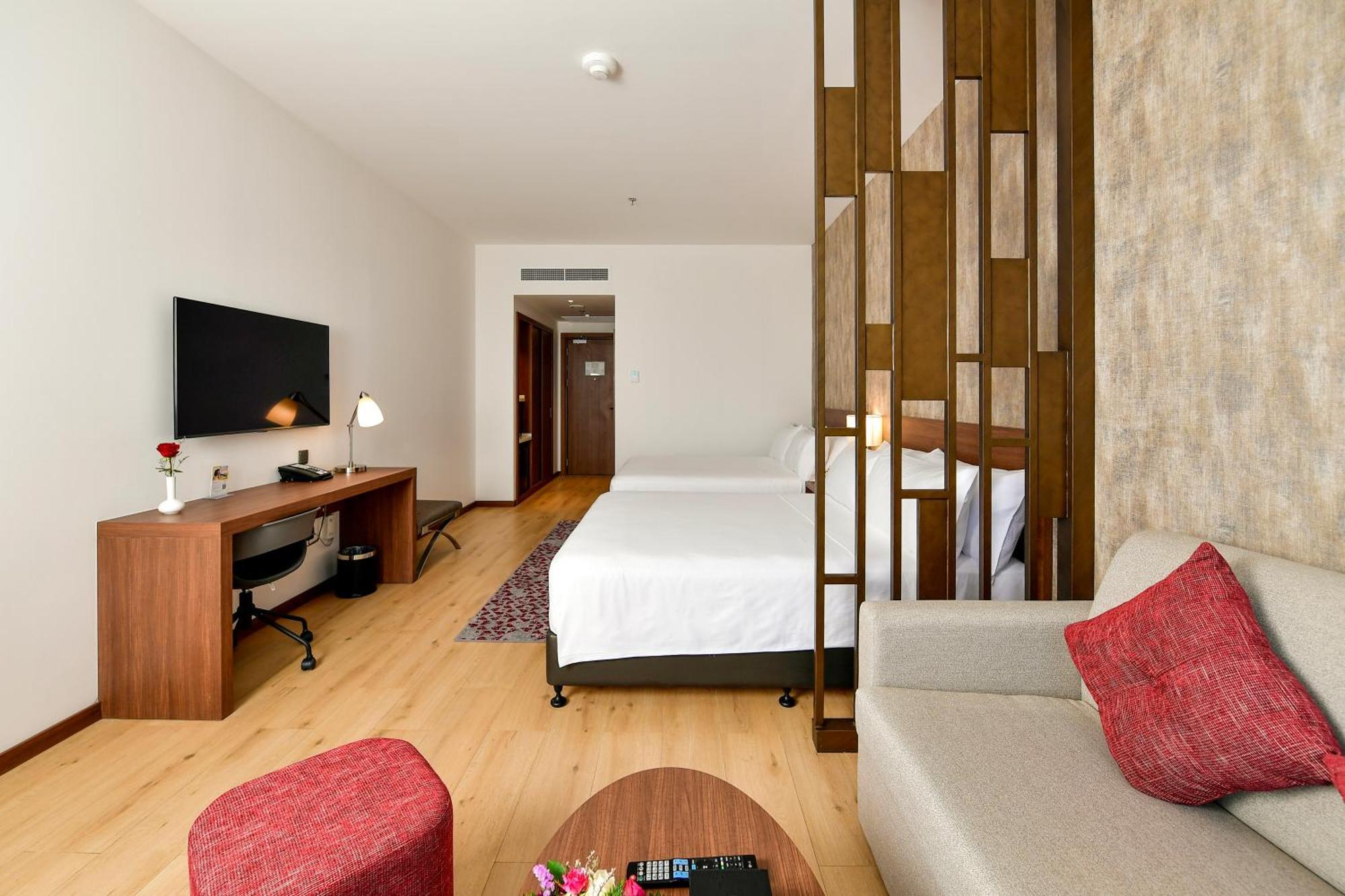 Comfort Hotel Riyadh Olaya Kültér fotó
