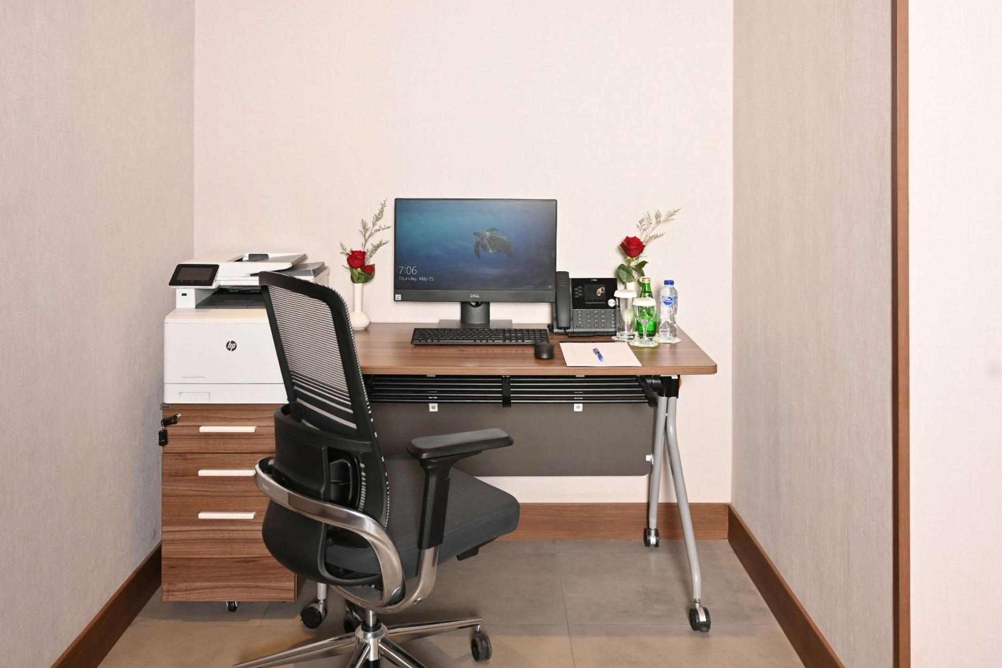 Comfort Hotel Riyadh Olaya Kültér fotó