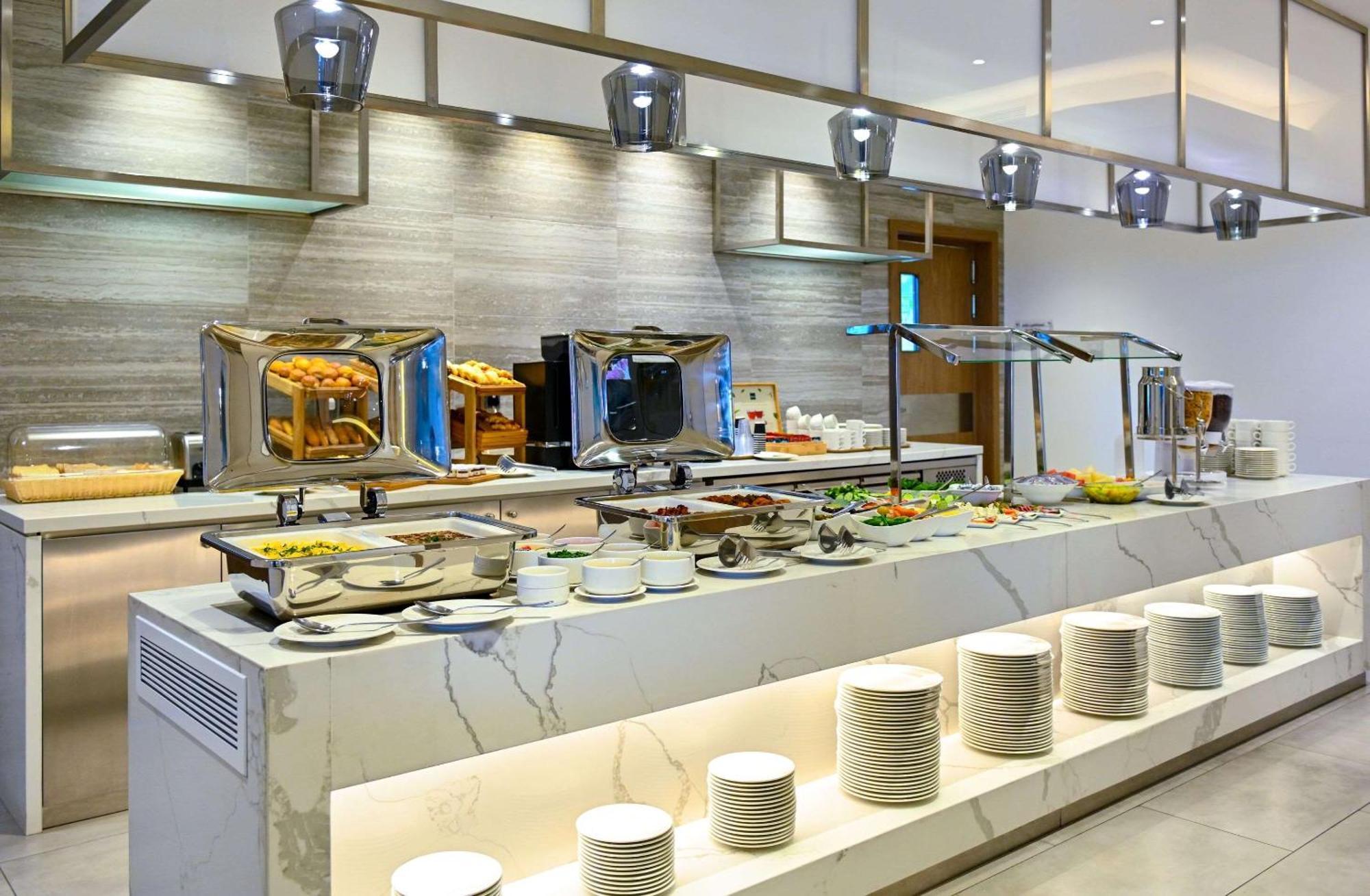 Comfort Hotel Riyadh Olaya Kültér fotó